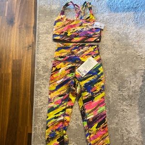 Lululemon BRAND NEW Energy Bra and Wunder Under Pants 28”. Sold together ONLY